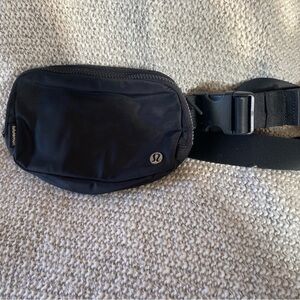 lululemon athletica Men's Black Belt Bag